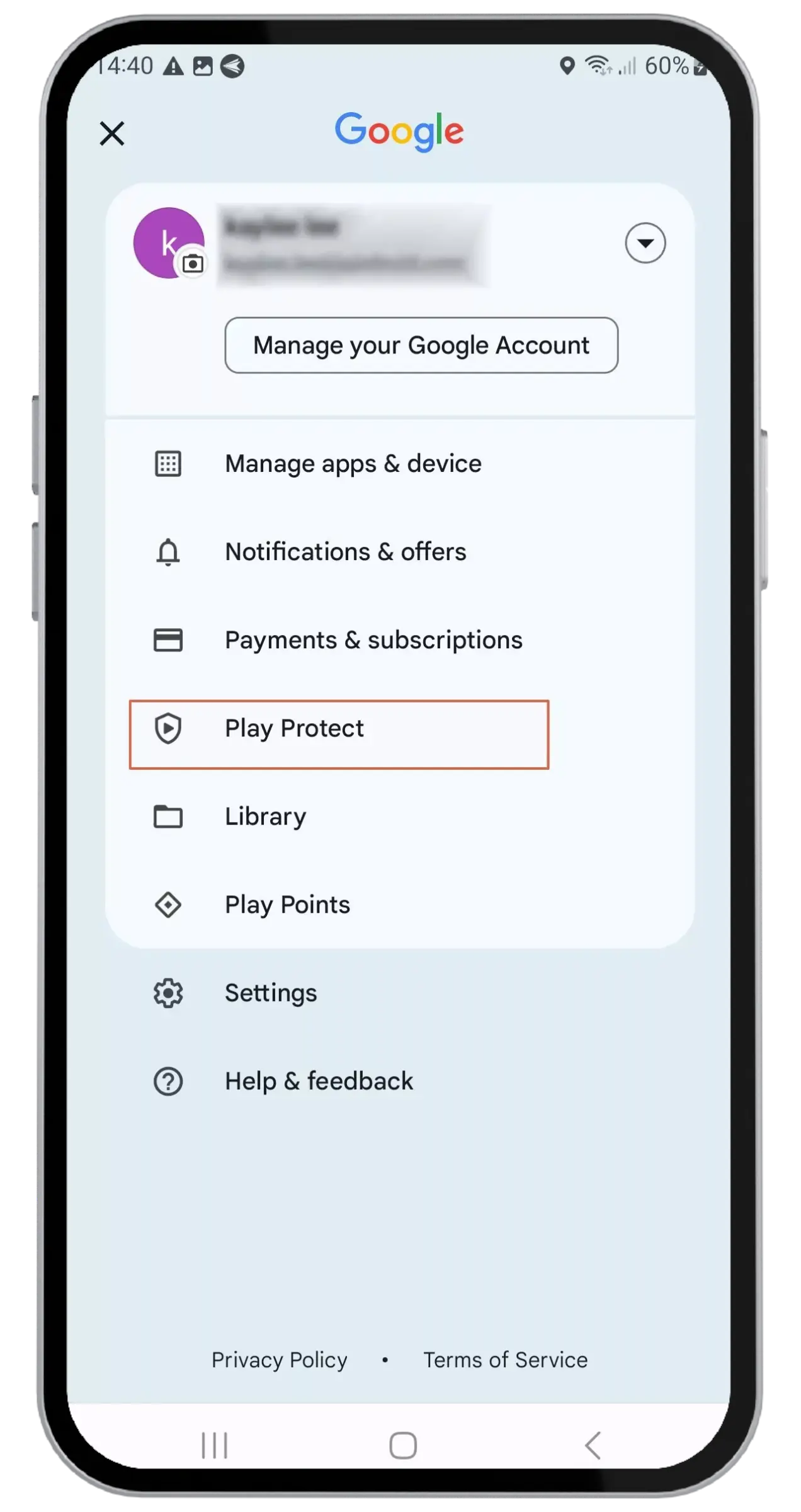 Menu account Google con l'opzione Play Protect evidenziata